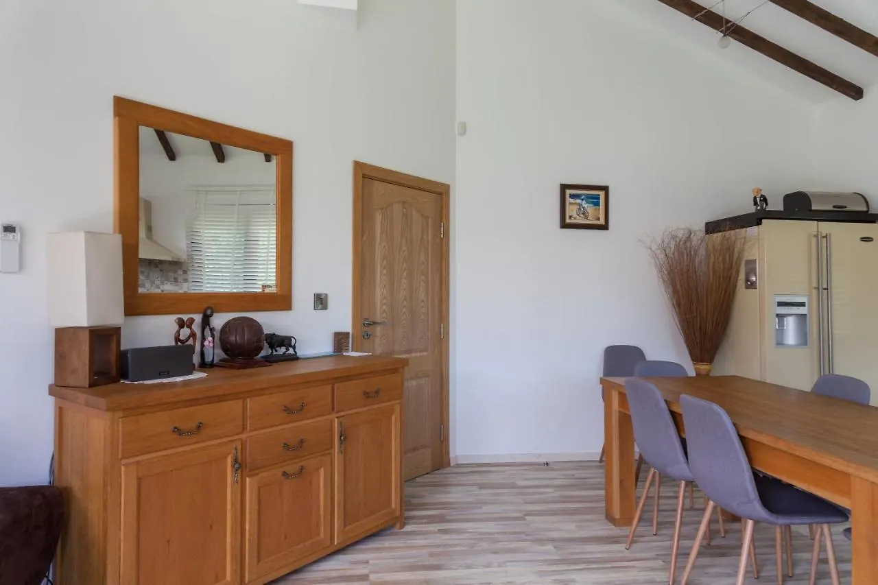 Varna Kabakum House 0*,